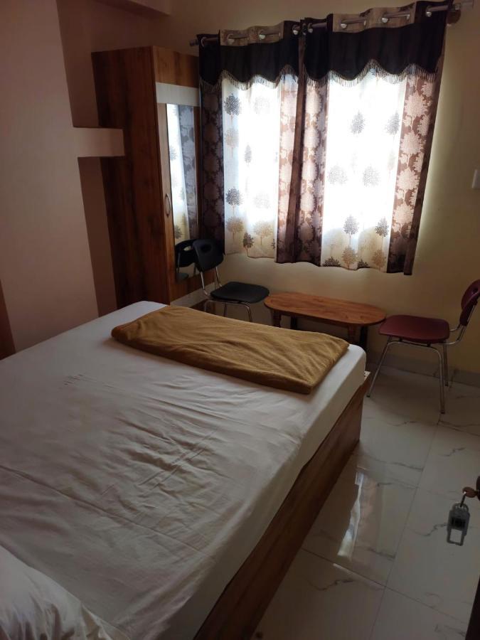 Mandara Comforts Hotel バンガロール エクステリア 写真